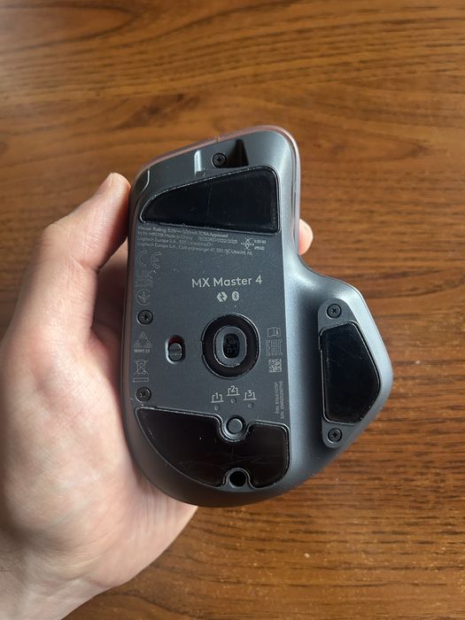 Мышь беспроводная Logitech MX Master 4
