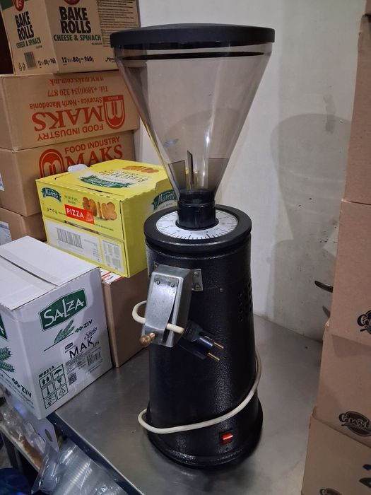 Професионална Кафемелачка