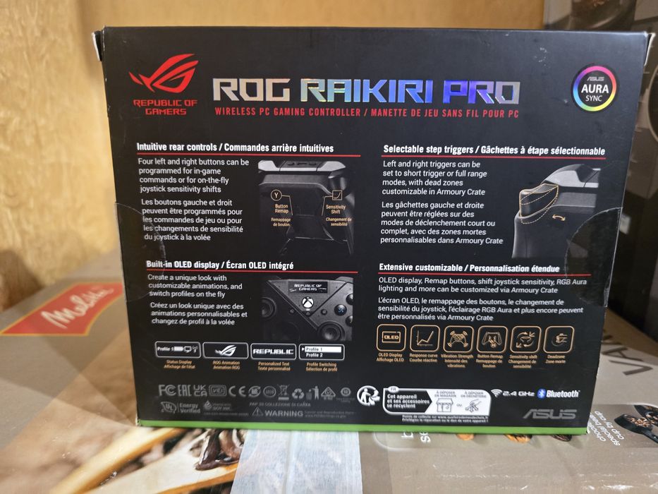 КАТО НОВ!!! ASUS ROG Raikiri Pro (90GC00W0-BGP000) OLED дисплей, трирежимна свързаност