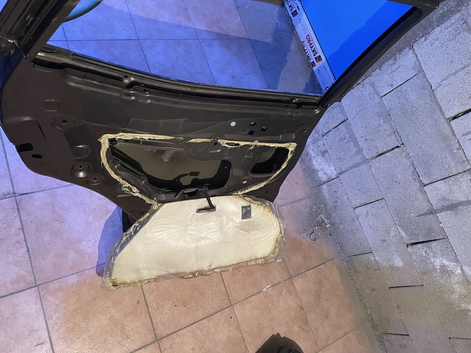 Левая дверь оригинал