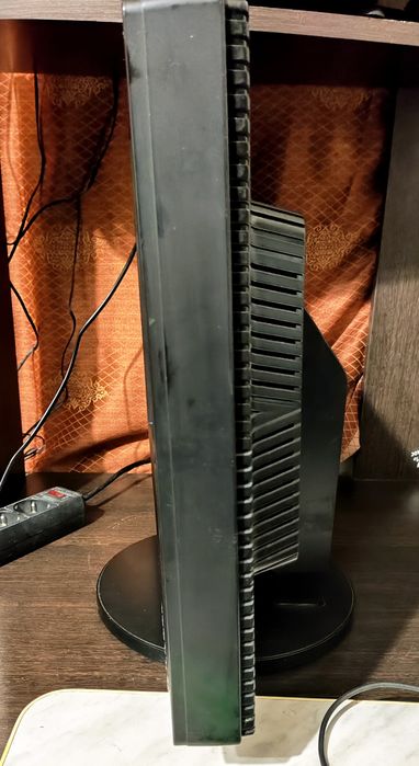 Монитор Samsung 245B  24 дюйма