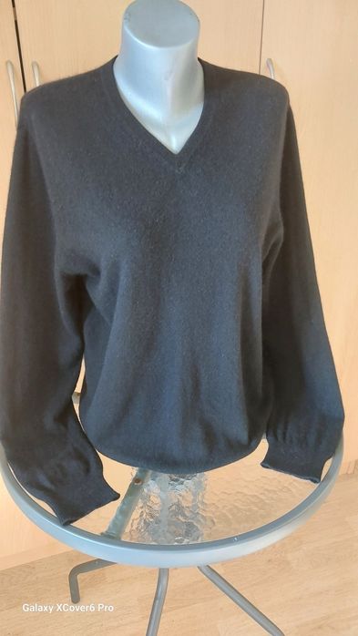 Дамски пуловер .100%кашмир.размер XL