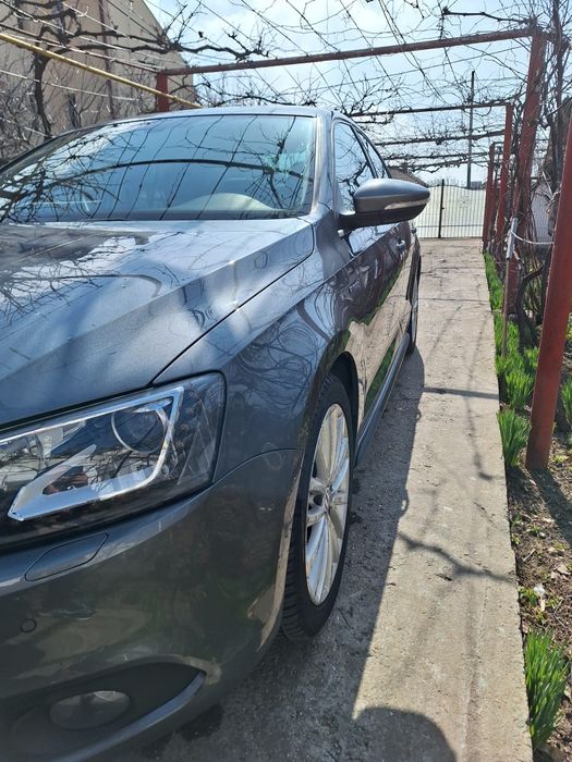 VOLKSWAGEN Jetta 2013 — imagine 5