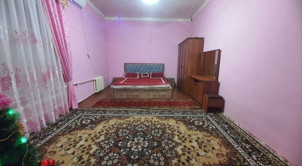 Тезда ховли уй сотилади