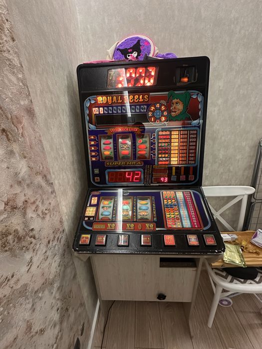 Коллекционный игровой автомат