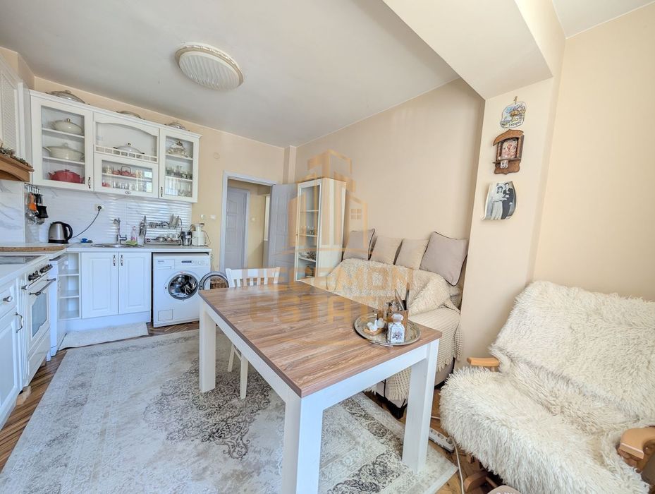 Продава се Тристаен апартамент в Варна, Аспарухово - 60 кв.м за 1267 €/кв.м - Снимка #2