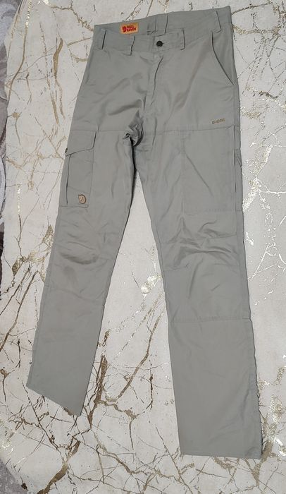 Pantaloni FjallRaven de  Barbati mărimea  46