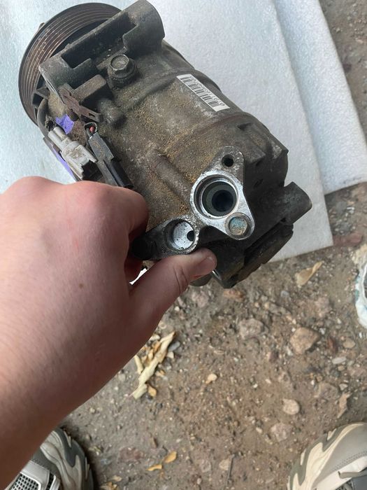 Компрессор кондиционера Nissan 92600-BR20A