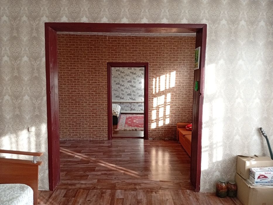 Продам дом в цетре села Аулиеколь