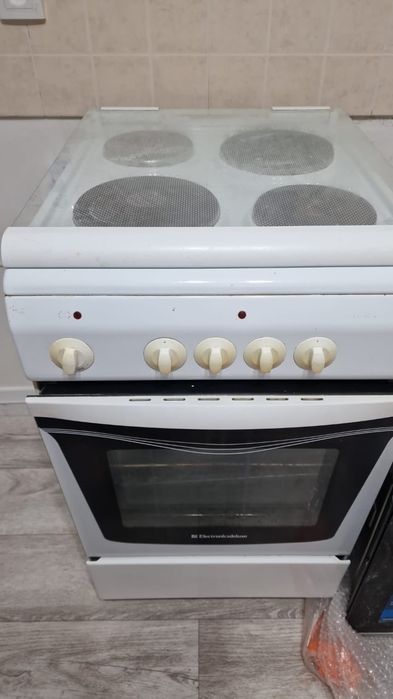 Продам плитку в рабочем состоянии