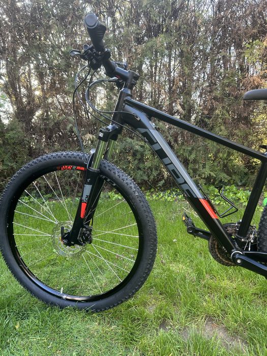 Cube Aim 27.5 цола S/M 3x8 Asera