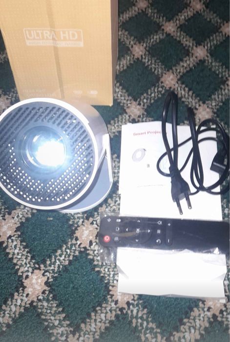 HY300 4k Full HD проектор