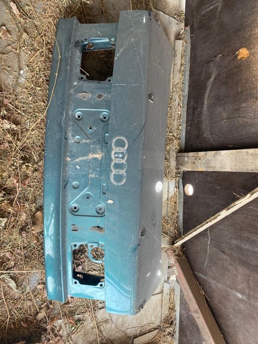 Audi B4 задний багажник