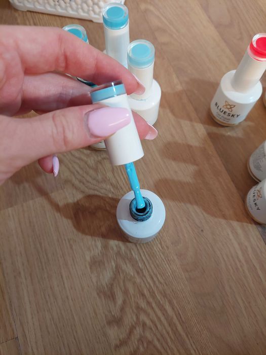 Bluesky гел лакове