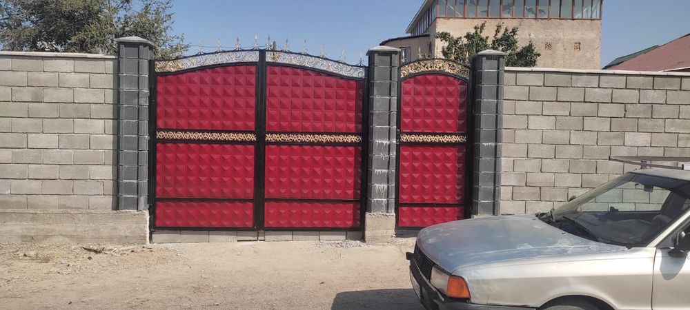 Металлические изделия двери