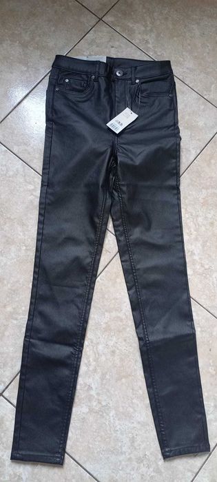 Pantaloni fete XS/S ,noi cu eticheta