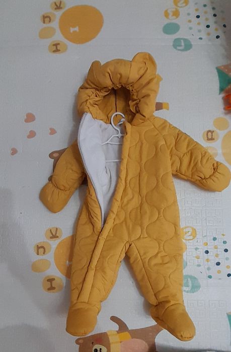 Продам детский комбинезон