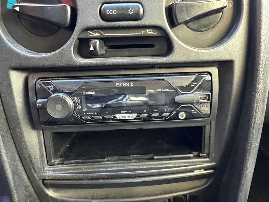 Mitsubishi carisma  1.6 GLX 1996