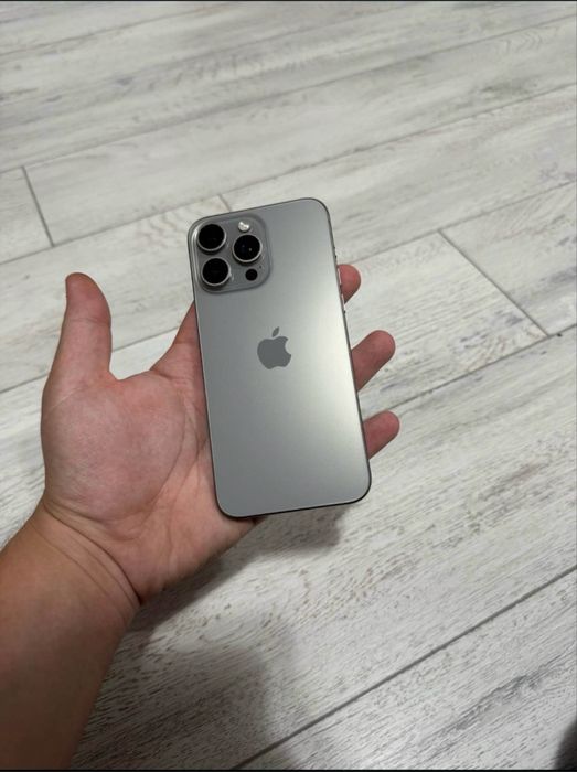 Vand sau schimb iphone 15 pro max