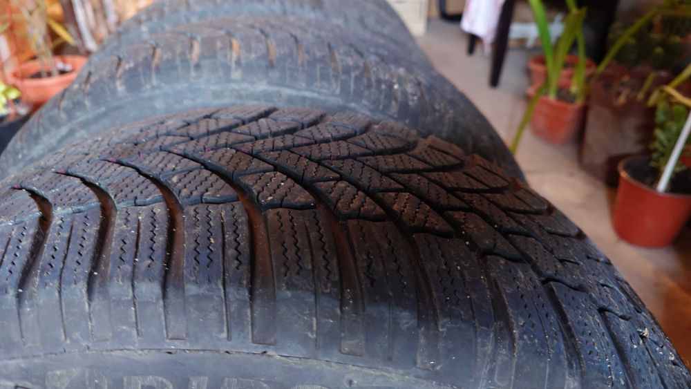 Anvelope Iarna 205/55/R16 Blizzak LM005