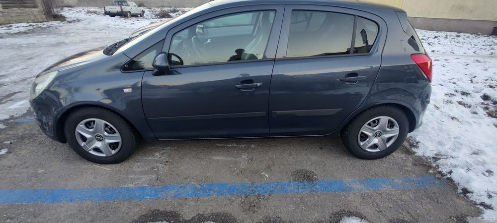 Vând Opel CORSA D