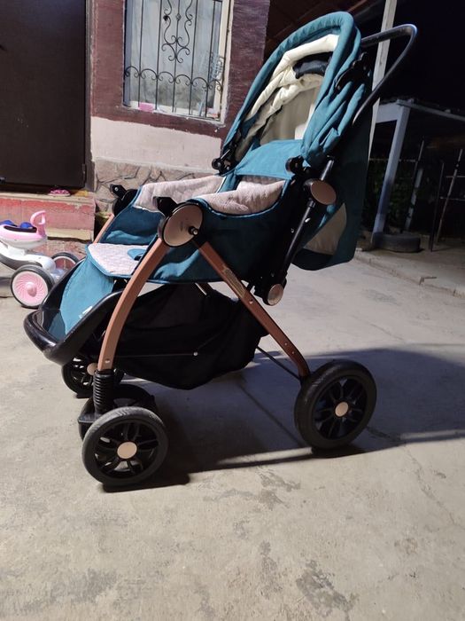 Коляска прогулочная New Energetic