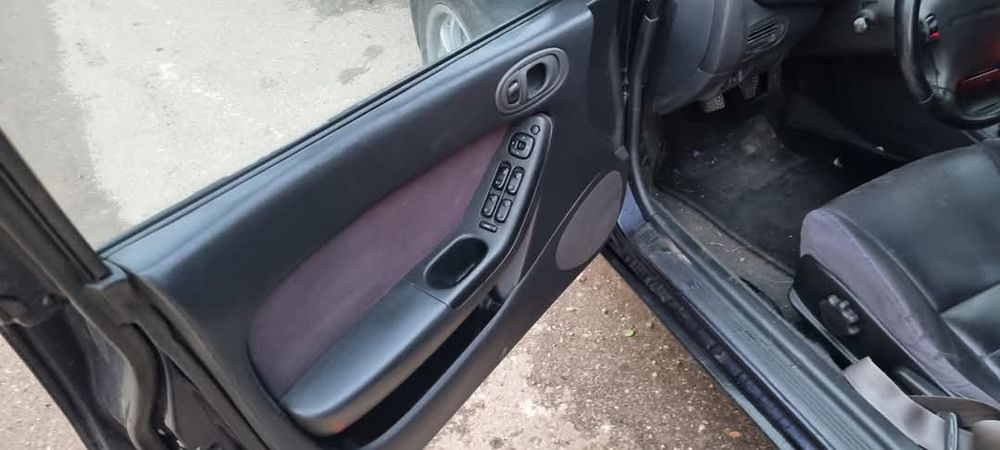 Scaune și Bancheta Maxda xedos 6