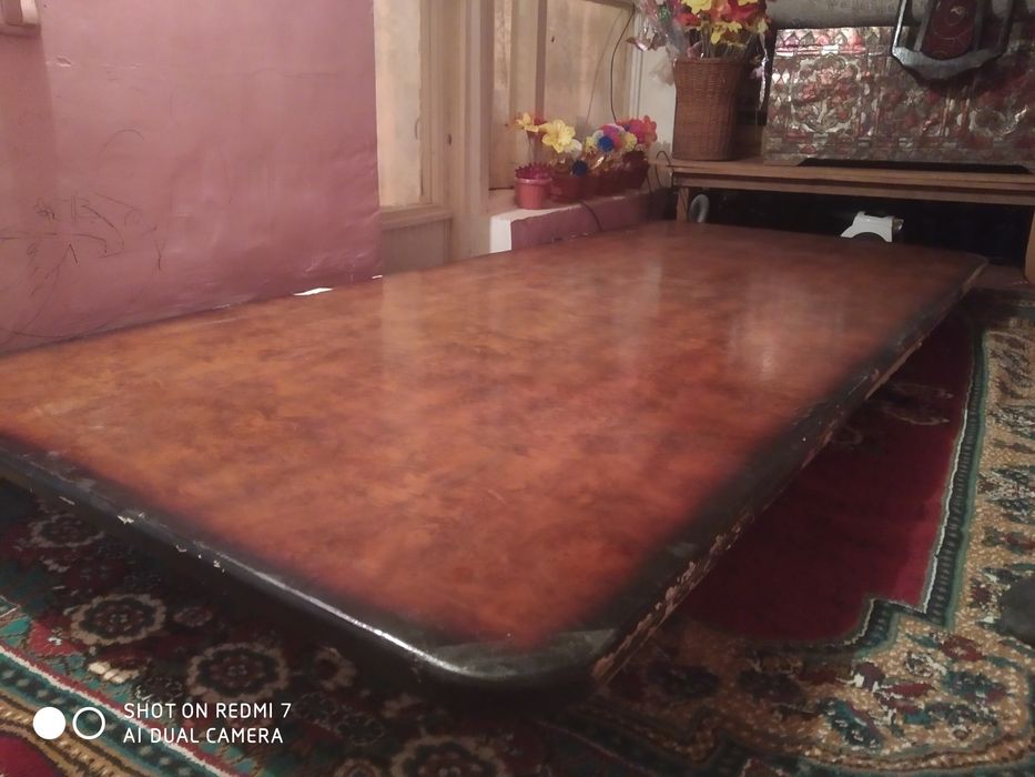 Stol hontaxta 12 kishilik