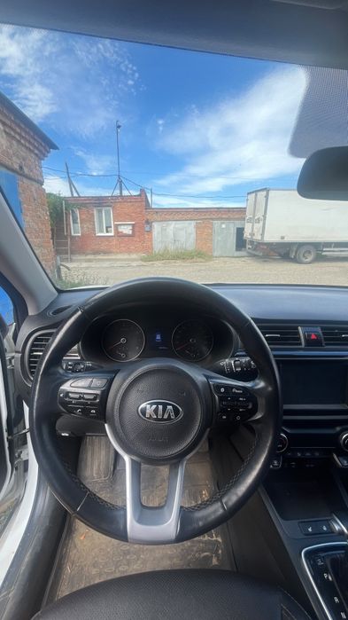 Продам автомобиль  KIA Rio X-Linе