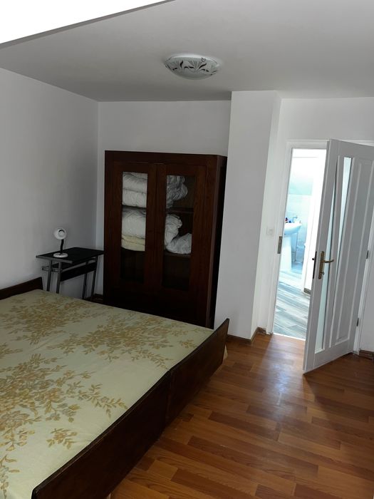 Apartament de închiriat