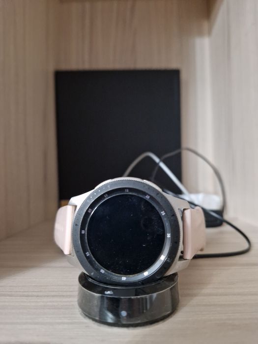 Продам часы самсунг