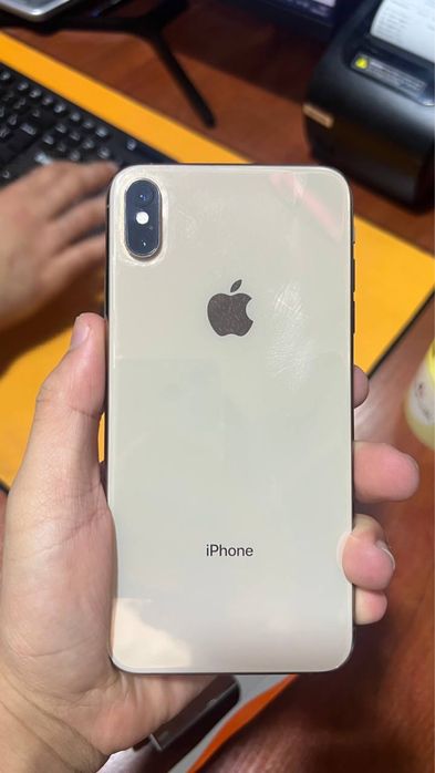 Iphoni Xs max 64gb xotira radnoy ocilmagan holati alo