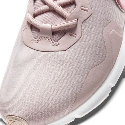 Nike legend essential 2 маратонки