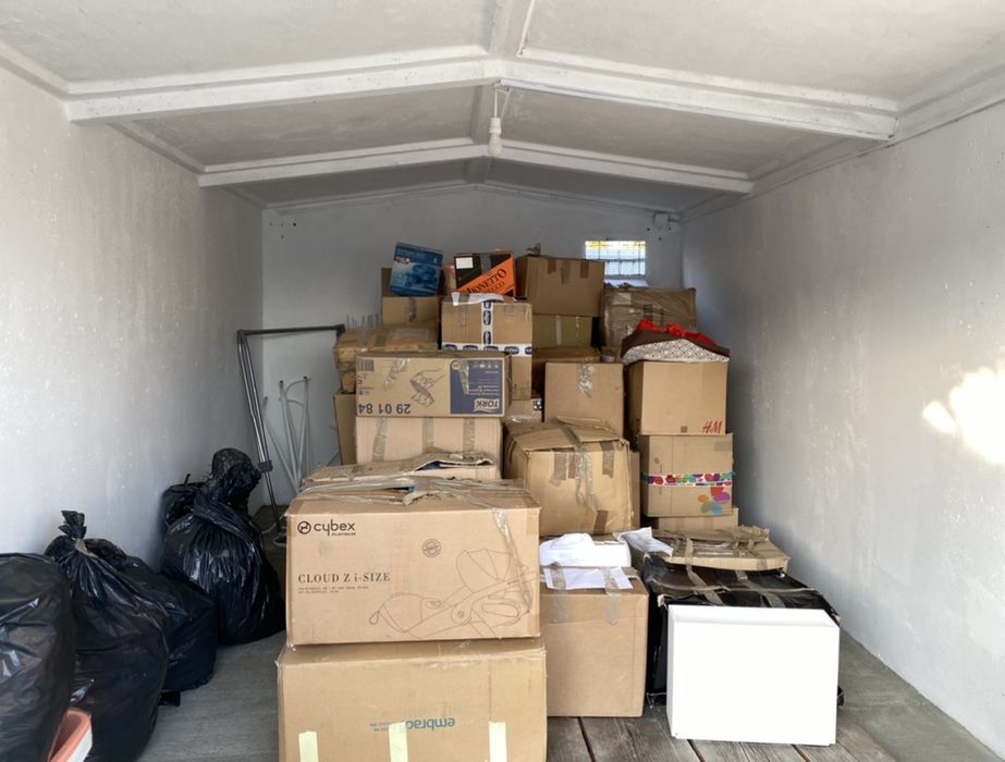 Ofer spatiu de inchiriat pentru depozitare