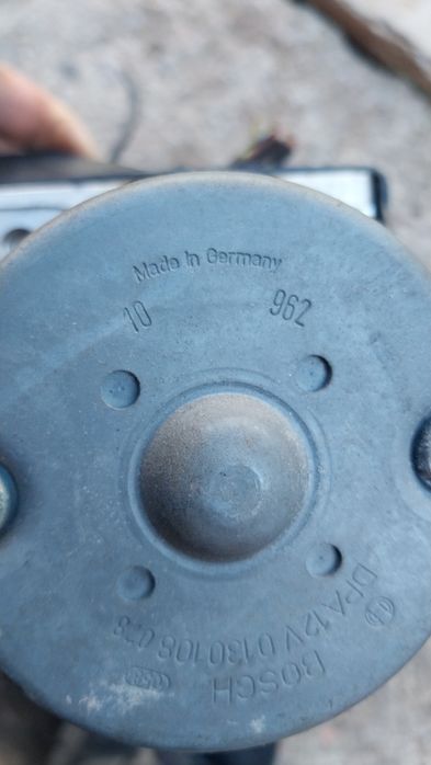 Продам защиту двигателя и блок АБС на БМВ Е34