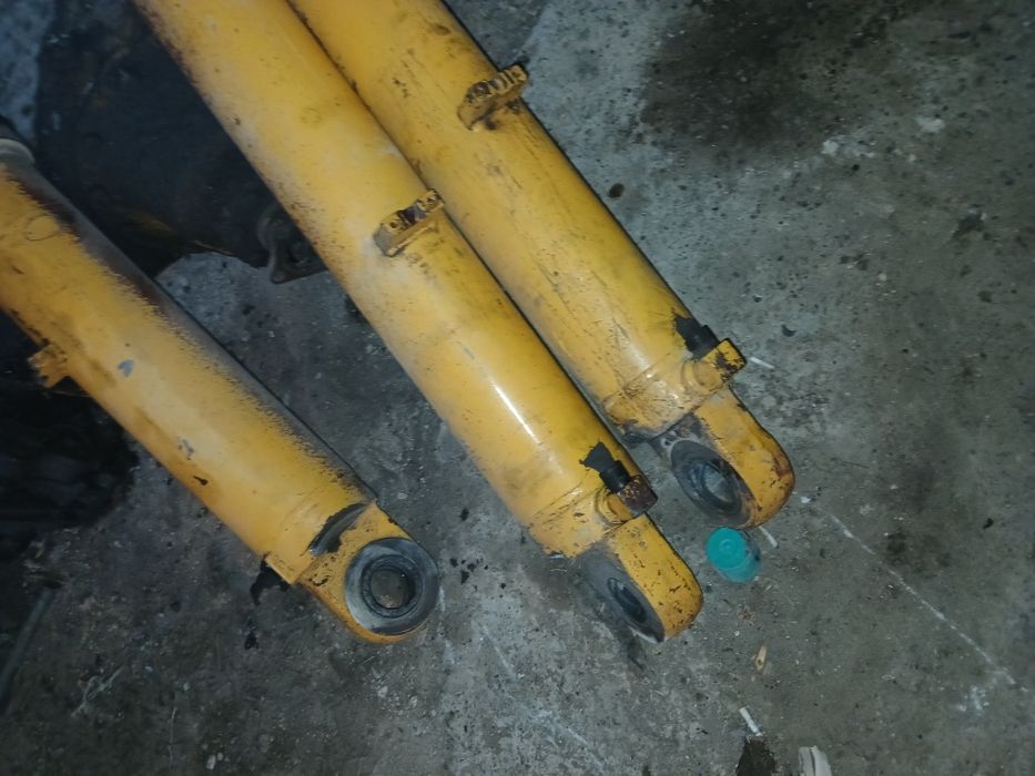 Силиндрлар сотилади 1.8