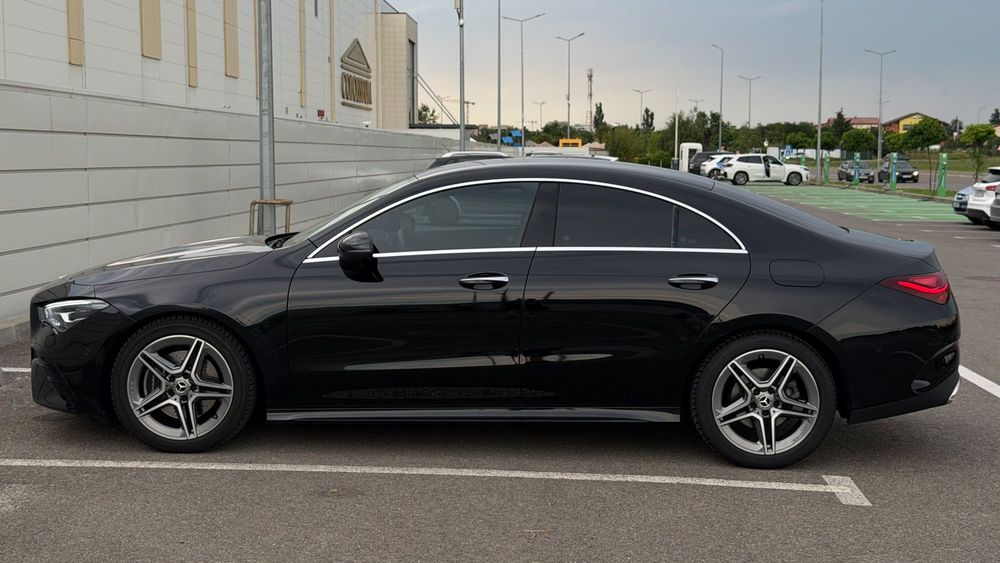 Mercedes-Benz CLA 200 AMG 2025