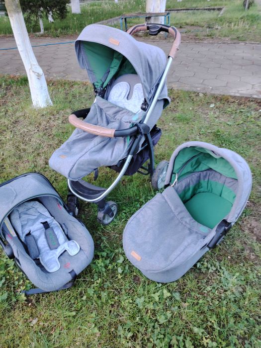 Бебешка количка Chipollino