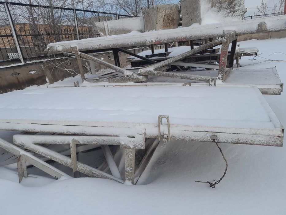 Стол для каменщика б/у