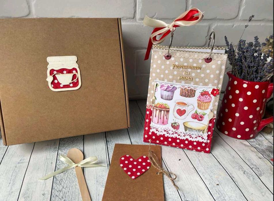 Ръчноизработен рецептурник, нов