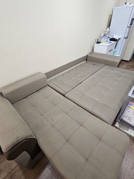 Продам диван угловой