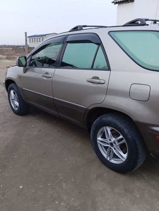 Автокөлік сатылады лексус