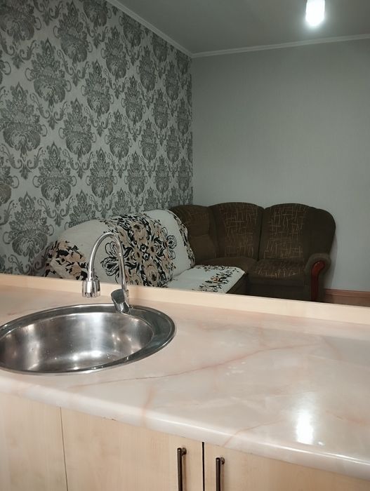 Продается; 2/2/4 .ул.Сайрам. метро. Буз юк Ипак Юли