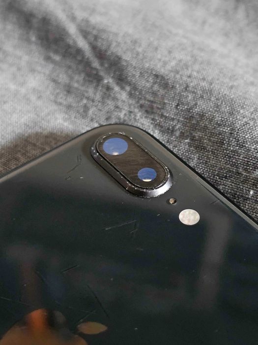 IPhone 8 Plus 64GB, НОВА БАТЕРИЯ! с. Севар • OLX.bg