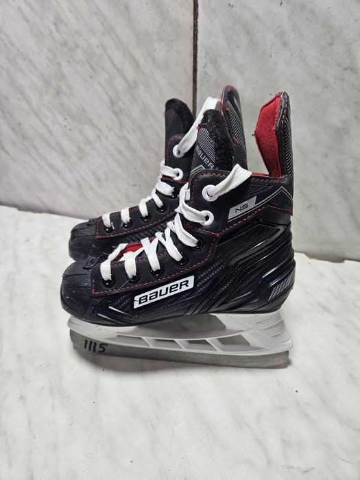 Patine 1115 hochei hockey Bauer N5 marime 29  (  19 cm)