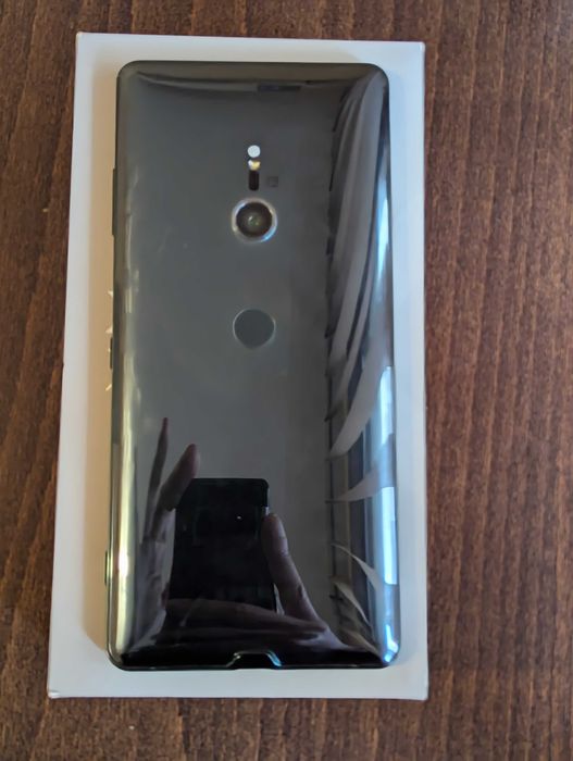 Sony Xperia XZ3, OLED Дисплей, Отлично състояние