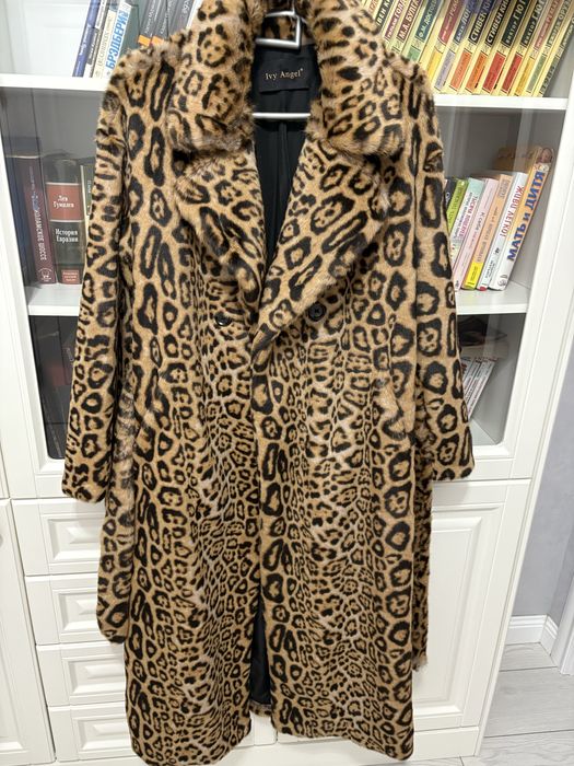 Продам шубу! Леопард!