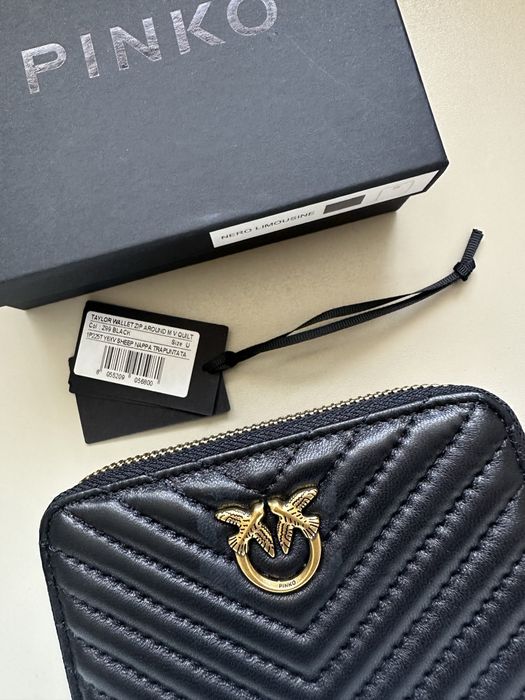 Чисто ново Портмоне Pinko бяло, черно