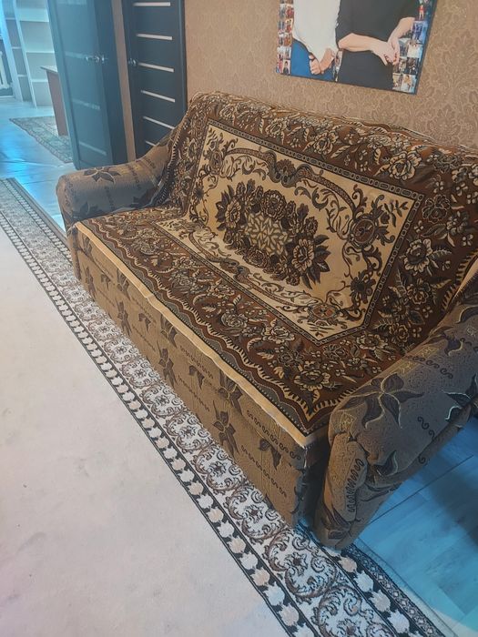 Продам диван и 2 кресла