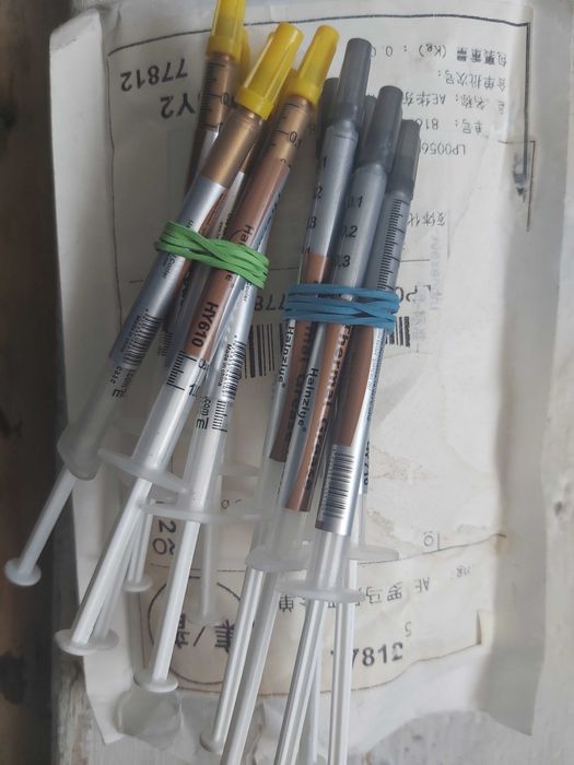 Seringi cu pasta termoconductoare argint sau aur (silver /gold)